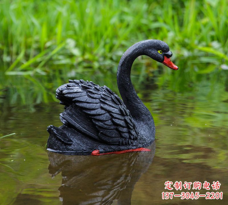 威海精致风范:黑天鹅展翅玻璃钢仿真雕塑