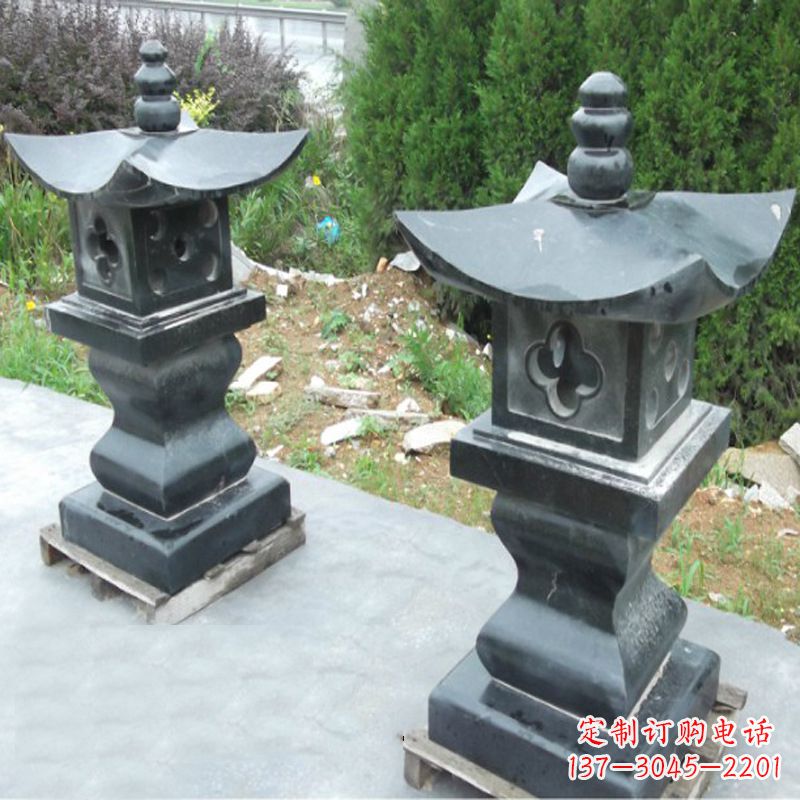 威海黑曜石材质灯笼雕塑