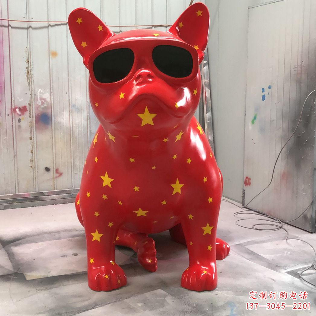 威海玻璃钢材质精致的生肖雕塑