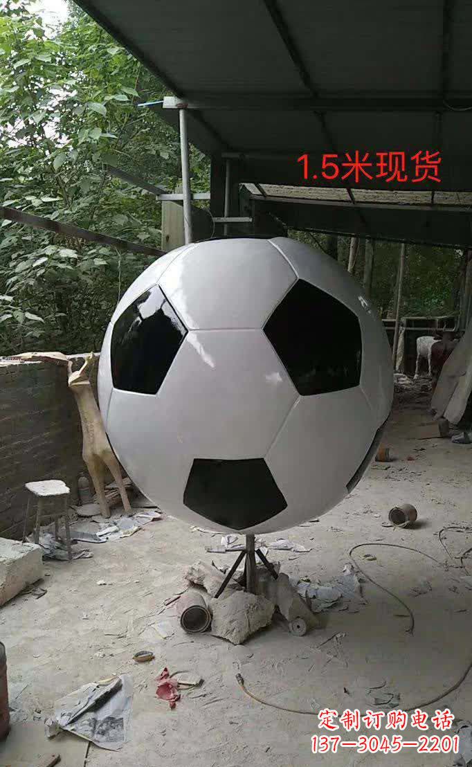 威海不锈钢足球雕塑提供优质的装饰效果
