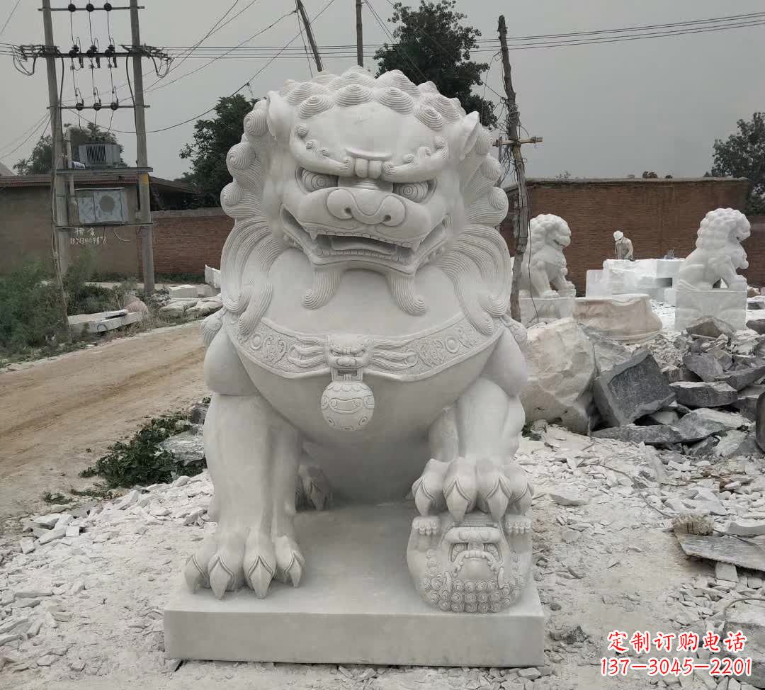 威海非凡威猛!来自中领雕塑的狮子踩球石雕