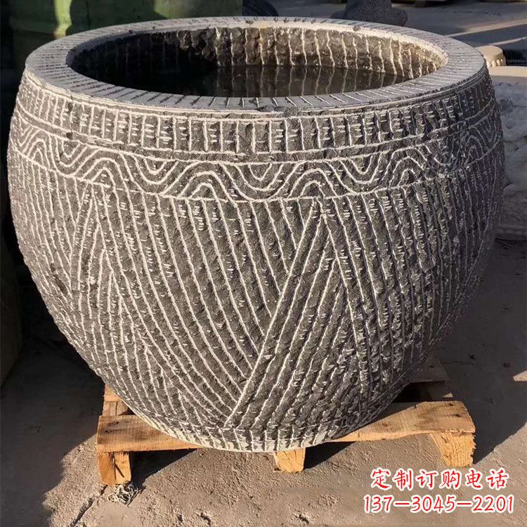 威海花园石头鱼缸