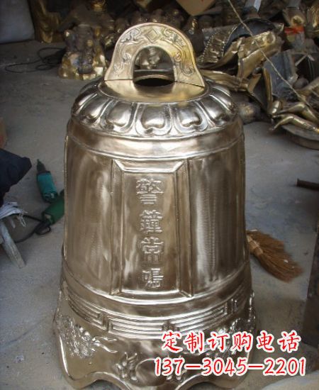 威海高质量的黄铜钟雕塑