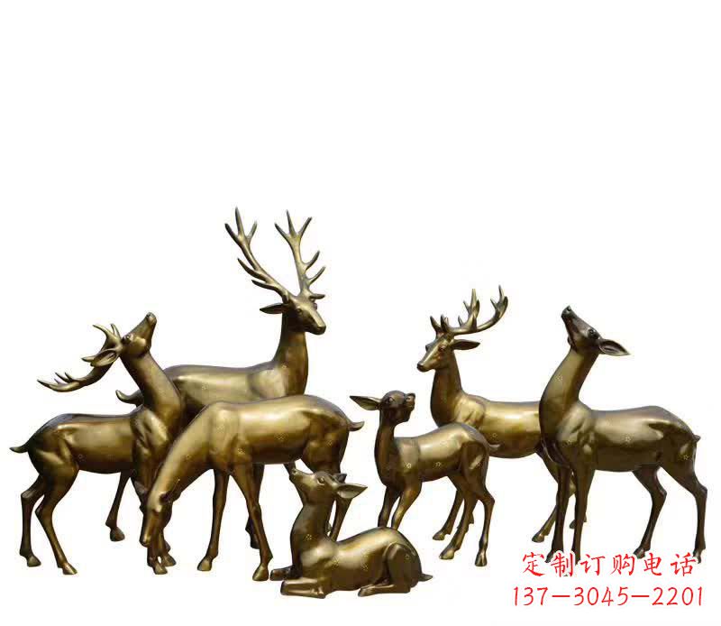 威海黄铜色鹿群雕塑