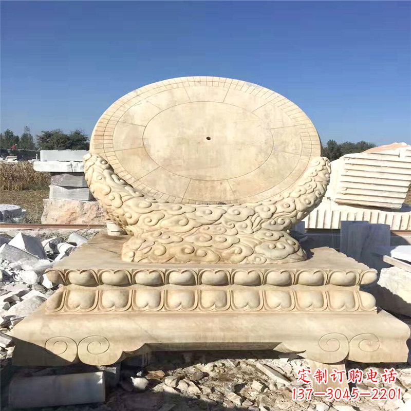 威海优雅而古典的黄锈石日晷雕塑