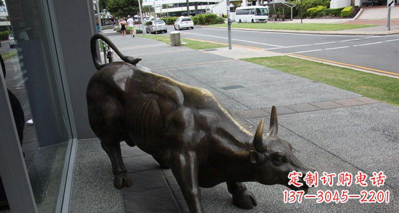 威海街边牛动物铜雕