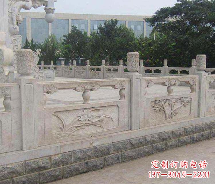 威海中领雕塑:精美石材栏板雕塑