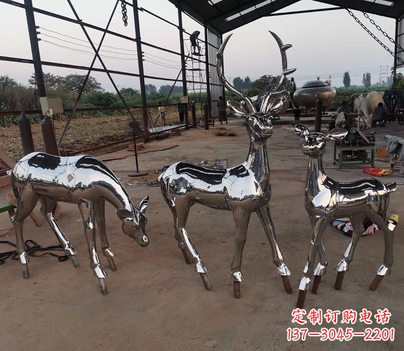 威海赏心悦目的不锈钢小鹿雕塑