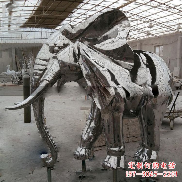 威海中领雕塑推出一款全新的大象雕塑,表面采用…