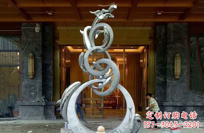 威海中领雕塑高端定制不锈钢龙门雕塑