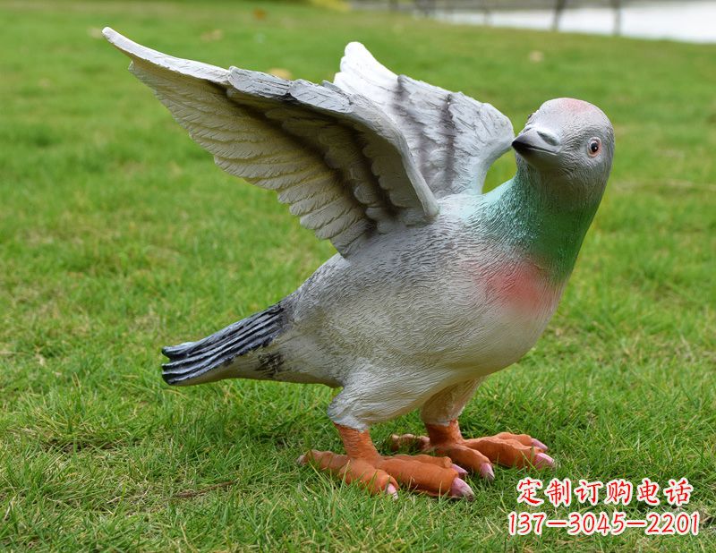 威海深具历史意义的和平鸽雕塑