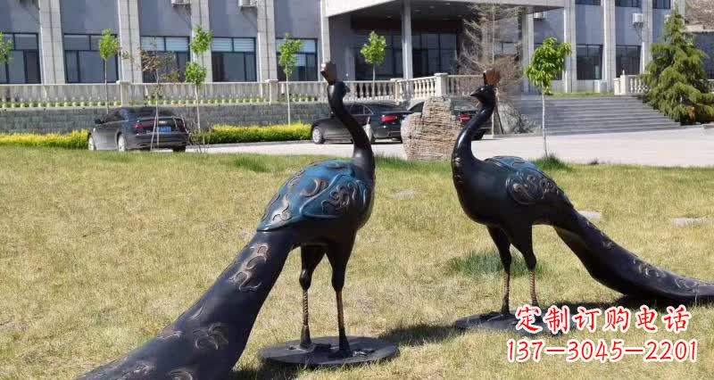 威海领雕塑-孔雀铜雕,高雅精美的艺术精品