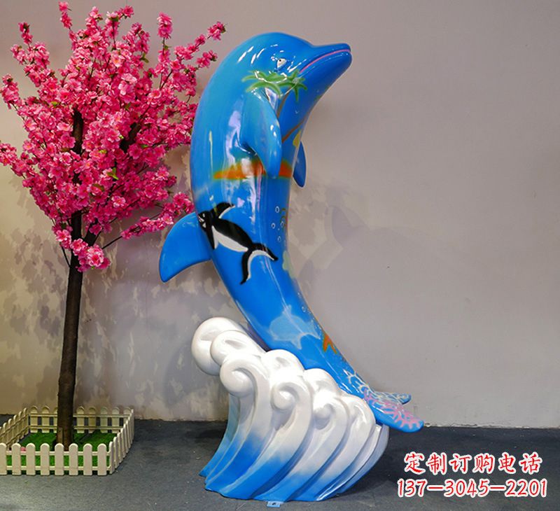 威海蓝色彩绘海豚雕塑,景区公园园林动物景观