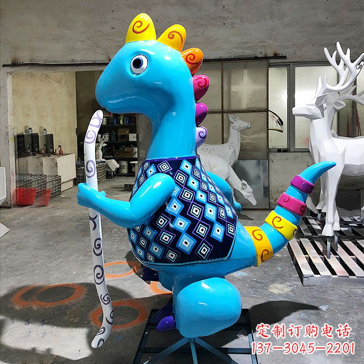 威海蓝色的卡通恐龙玻璃钢美陈雕塑