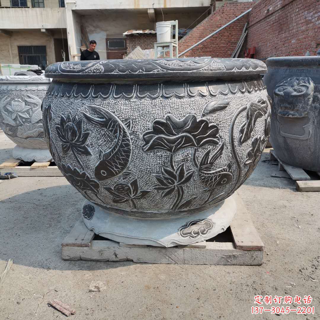 威海老青石园林石雕水缸