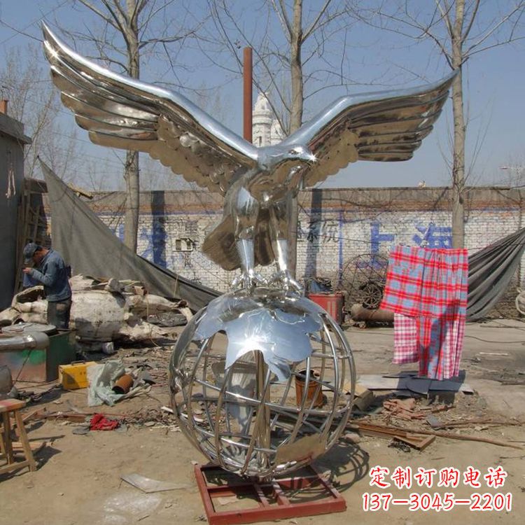 威海老鹰抓地球不锈钢景观雕塑