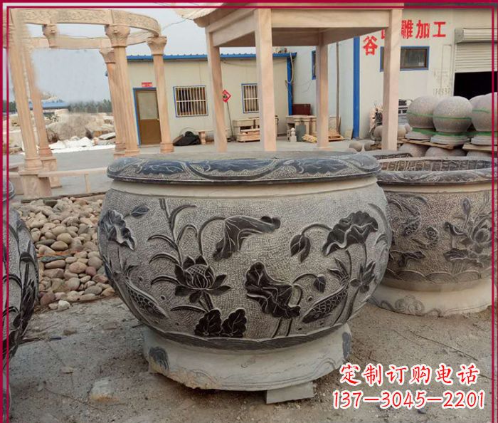 威海中领雕塑:传承经典,水缸雕塑仿古圆水缸