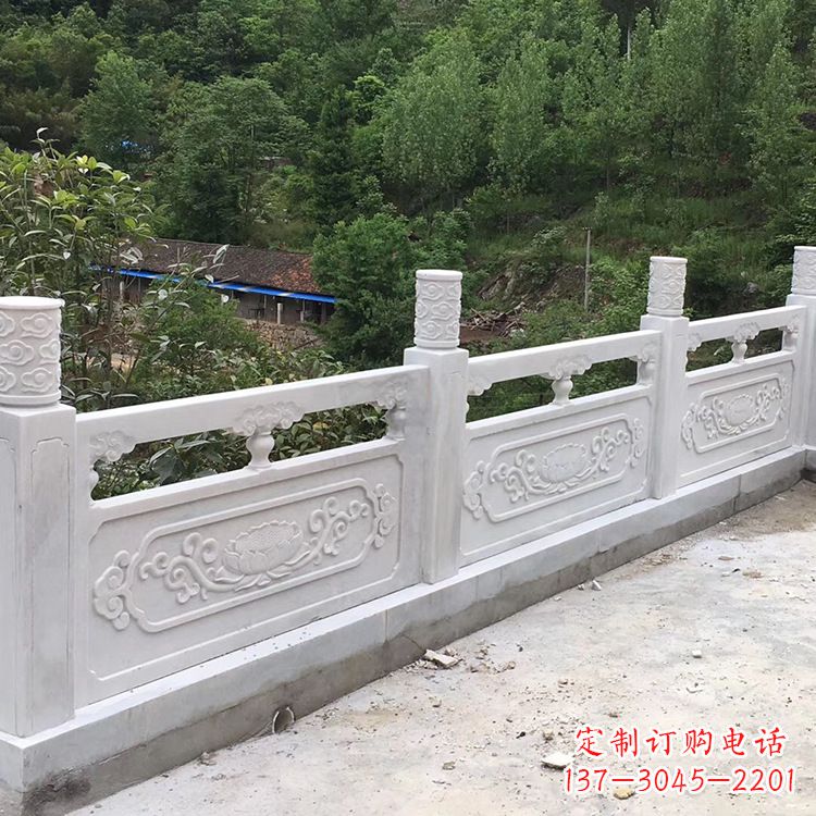 威海莲花纹石栏板雕塑,为你树立华丽边框