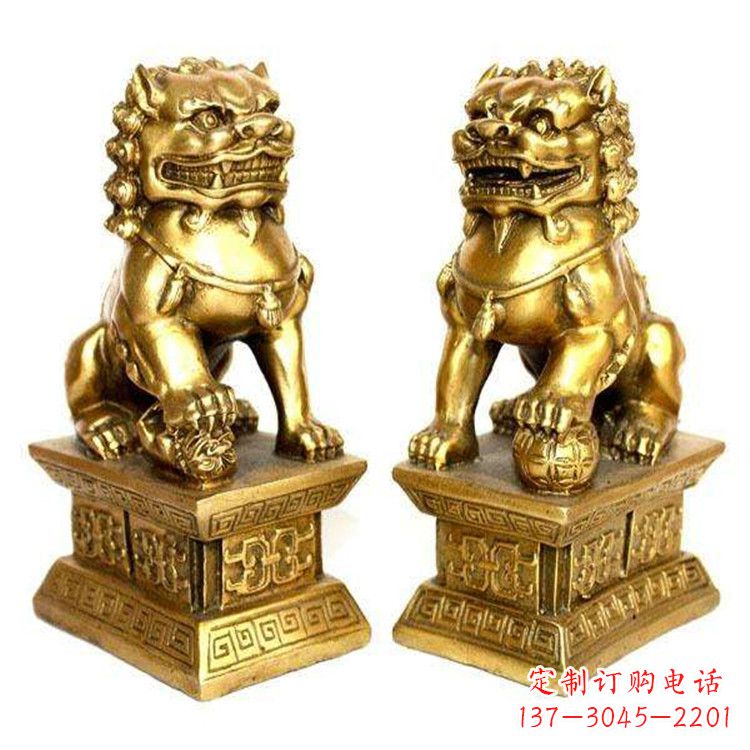 威海鎏金故宫狮子,精美而堂皇的雕塑