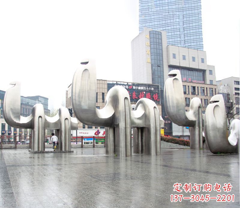 威海不锈钢骆驼雕塑,更添雅致风情