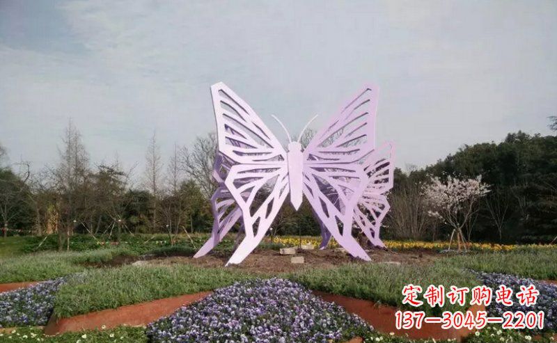 威海流动而优雅的蝴蝶雕塑