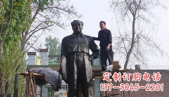 威海荣耀无双,中领雕塑推出毛主席伟人铜雕