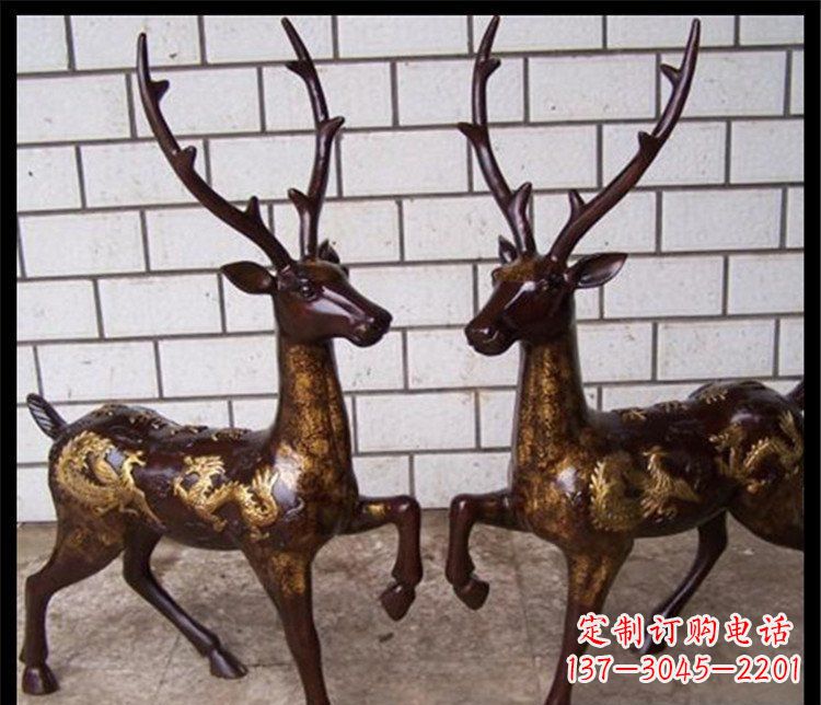 威海梅花鹿玻璃钢动物雕塑