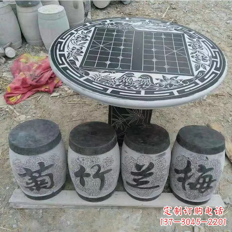 威海传统文化融入石桌凳雕塑