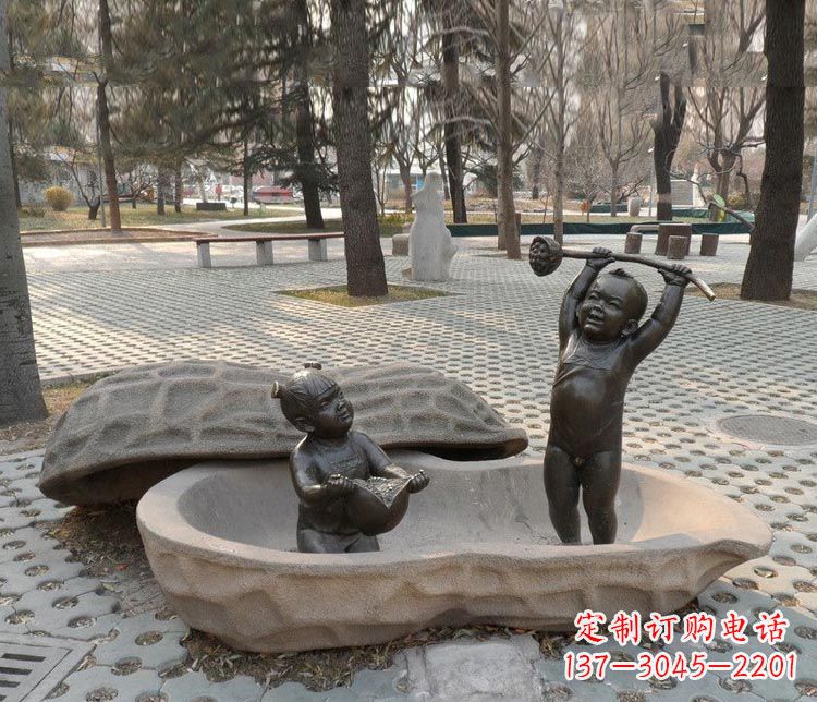 威海中领雕塑:拿莲蓬和石榴,让铜雕流传爱的美好