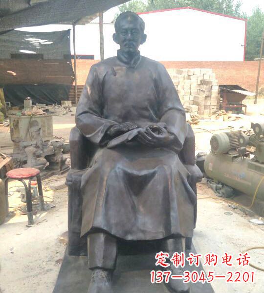 威海蔡元培铜雕:让你的精神耀眼发光