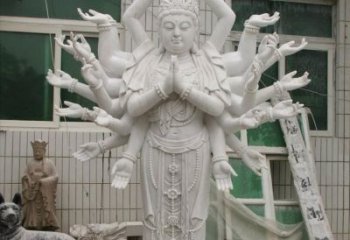 威海汉白玉千手观音雕塑，精致细腻，深具宗教意义