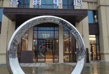 威海镜面时尚圆环不锈钢雕塑