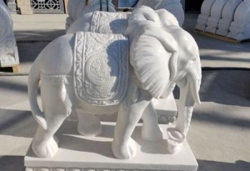 威海看门石雕大象，精致雕塑工艺的经典之作