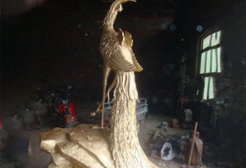 威海精美制作的孔雀雕塑