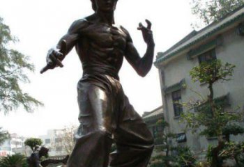 威海忠实再现李小龙公园名人铜雕