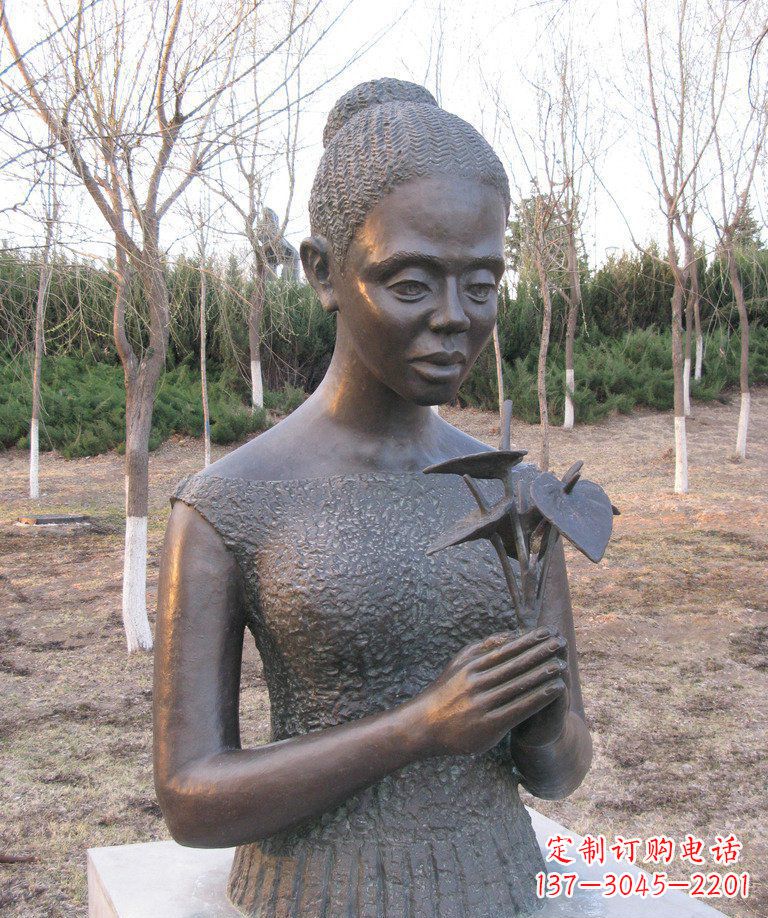 威海浪漫艺术·女人铜雕