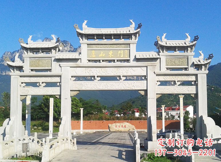 威海领雕塑定制:精美华丽的大象雕塑