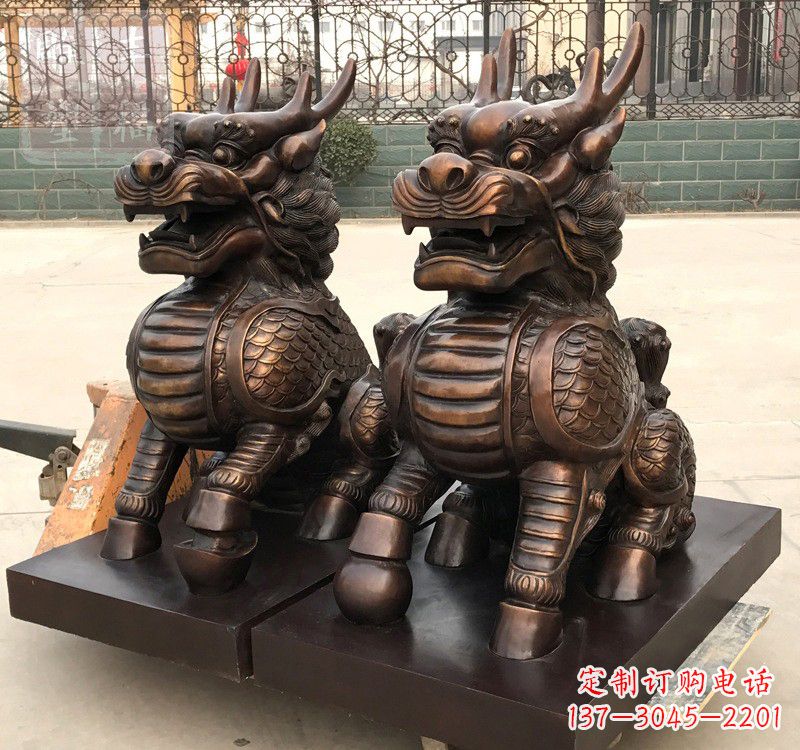 威海高雅定制辟邪铜麒麟雕塑
