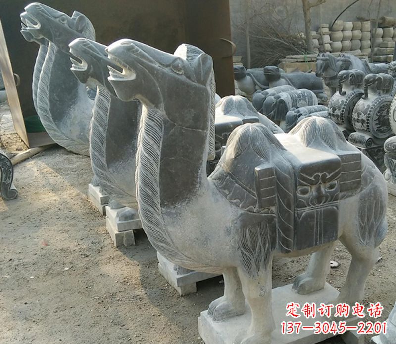 威海青石骆驼雕,把动物活灵活现