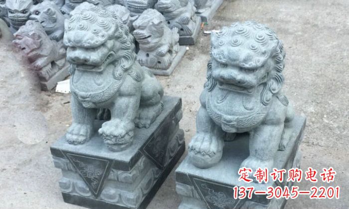 威海青石小狮子门口石雕,精美传统风格