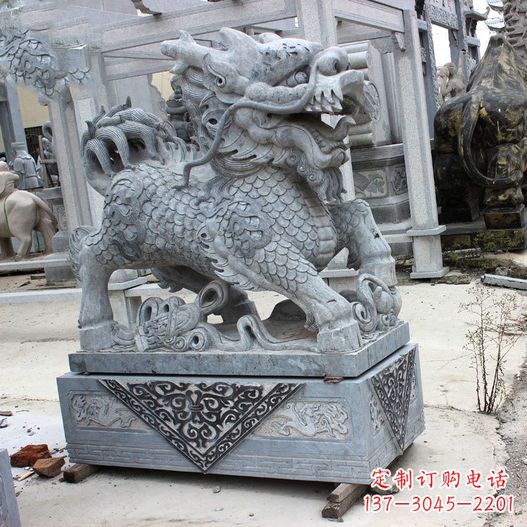 威海色彩缤纷的青石仿古石雕麒麟