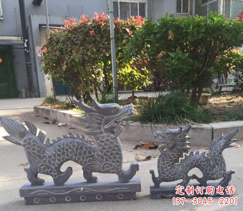 威海青石雕刻母子龙是由中领雕塑工厂家生产的一…
