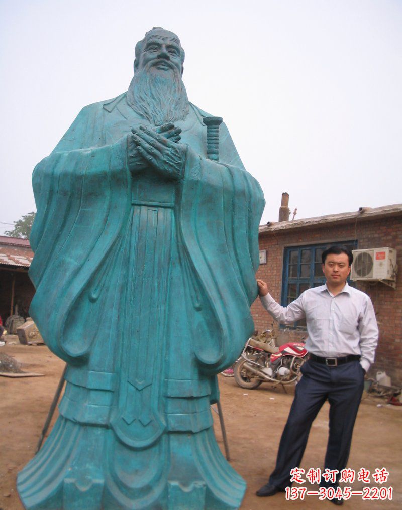 威海来自中国历史的经典孔子雕塑