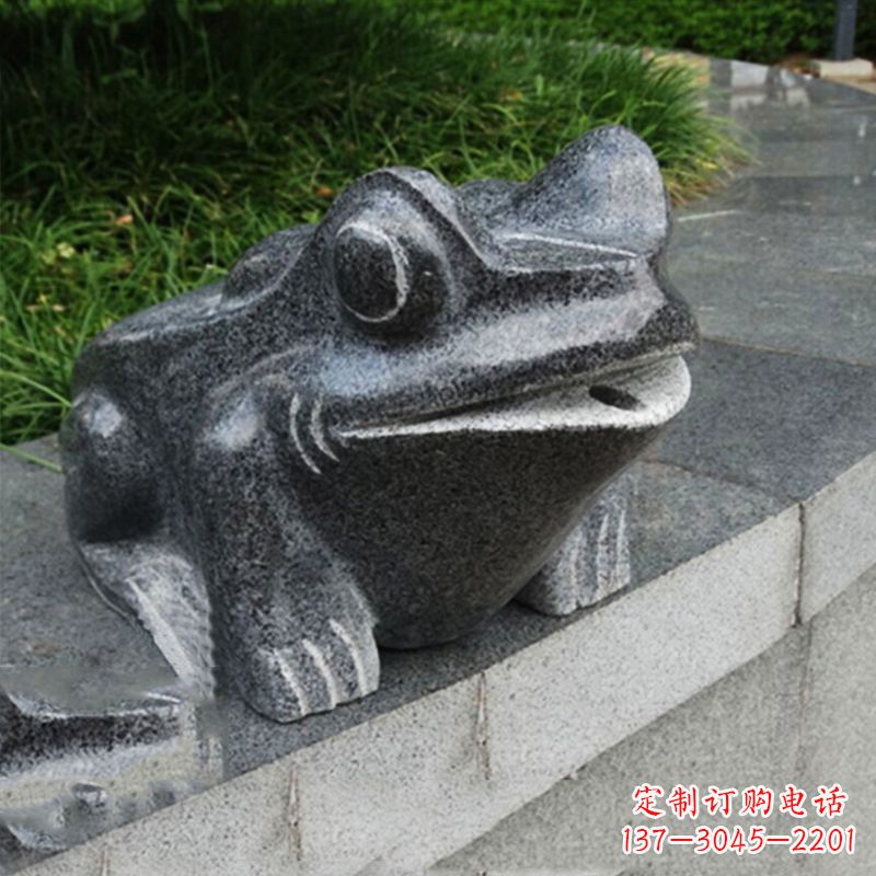 威海活力四射的青蛙喷水雕塑