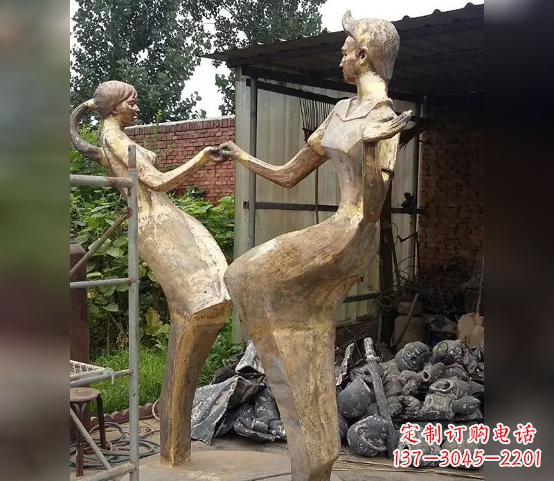 威海专属情侣,情深伴随铜雕精美绝伦
