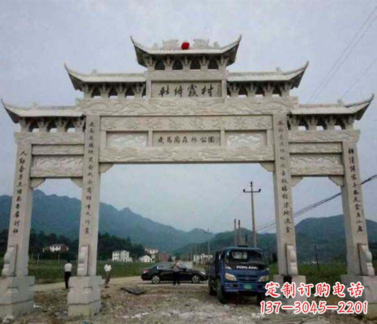 威海三门牌坊石雕:细节讲究处处把精雕细琢