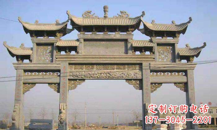 威海特色街角石雕牌坊精致典雅的装点