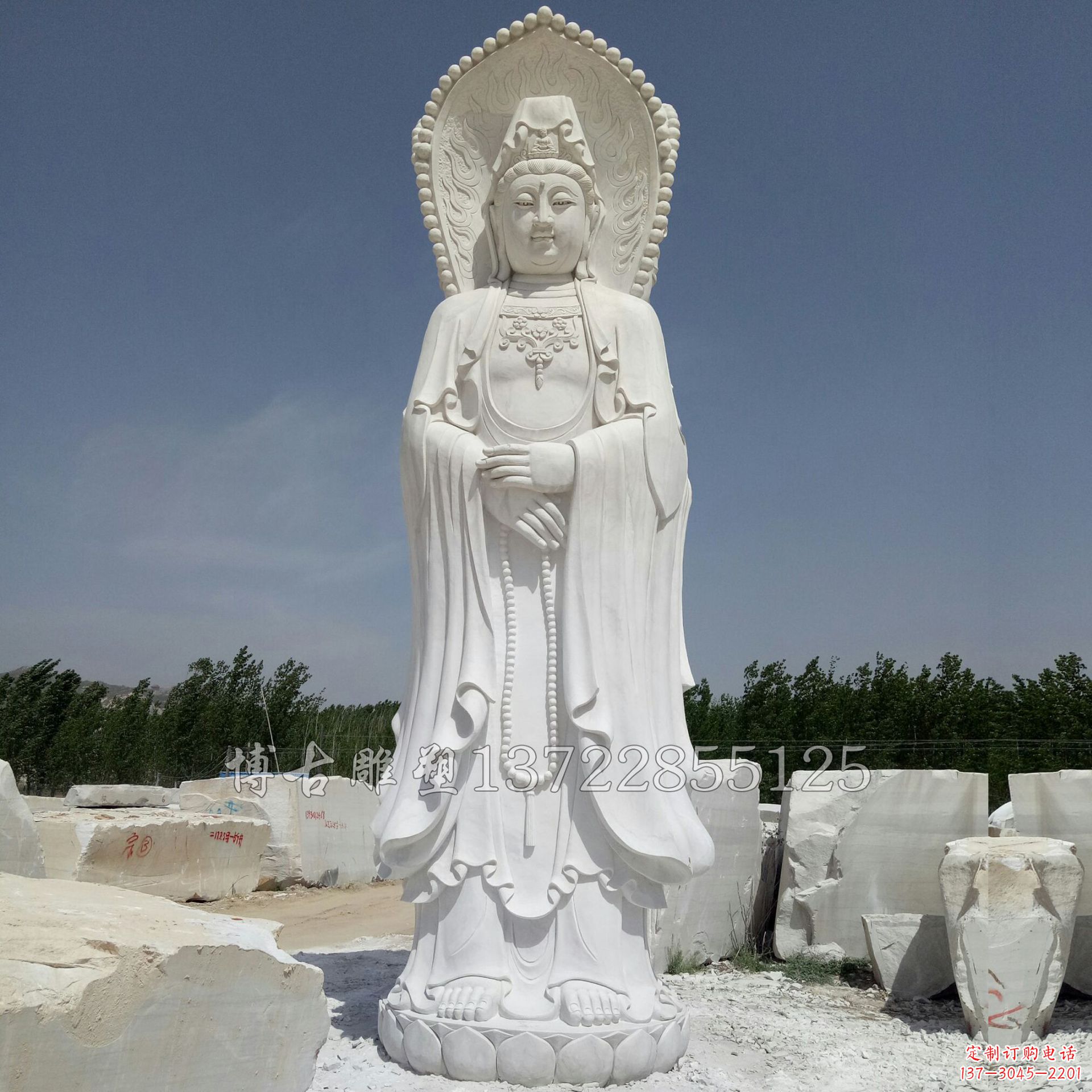 威海观赏性质的三面观音石雕塑