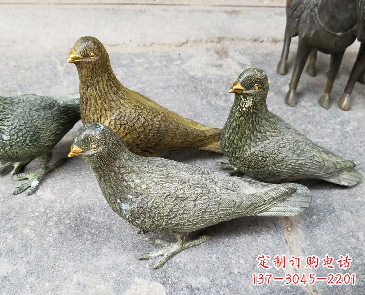 威海中领雕塑:少女与和平鸽的象征