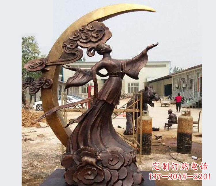威海中领雕塑:精美嫦娥月亮铜雕